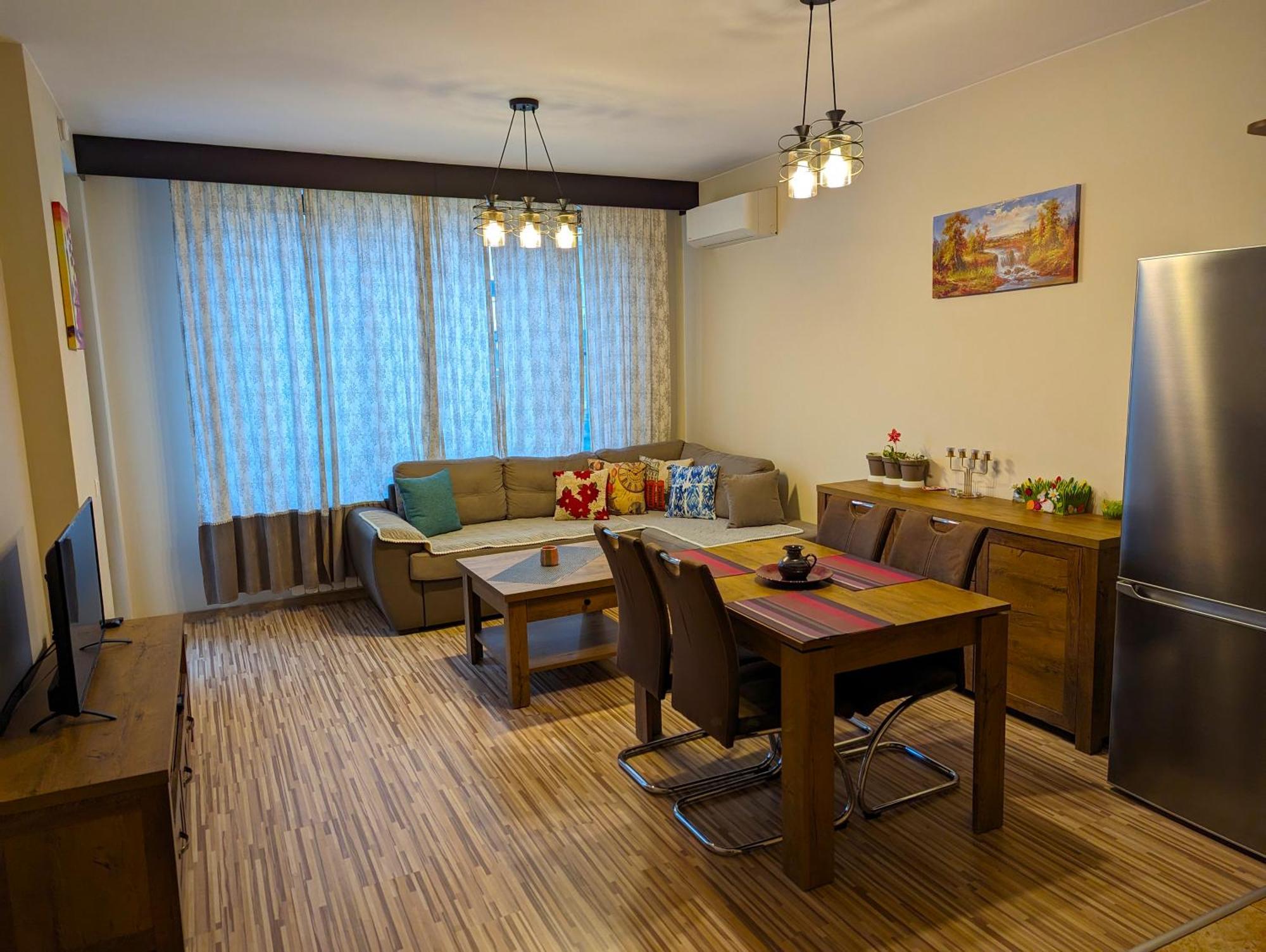 Business And Leisure Apartments In Mladost 2 With Free Garage โซเฟีย ภายนอก รูปภาพ