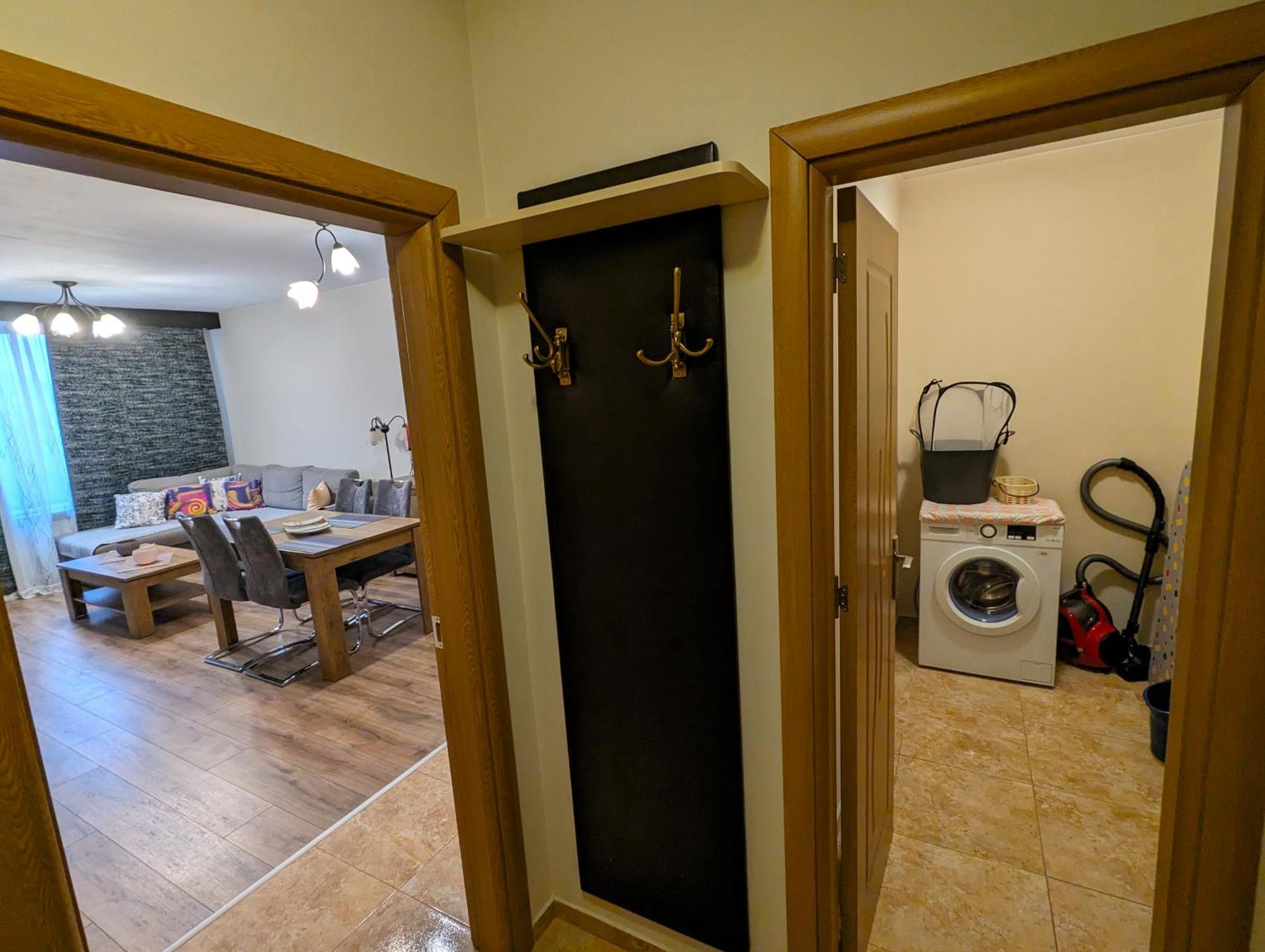 Business And Leisure Apartments In Mladost 2 With Free Garage โซเฟีย ภายนอก รูปภาพ