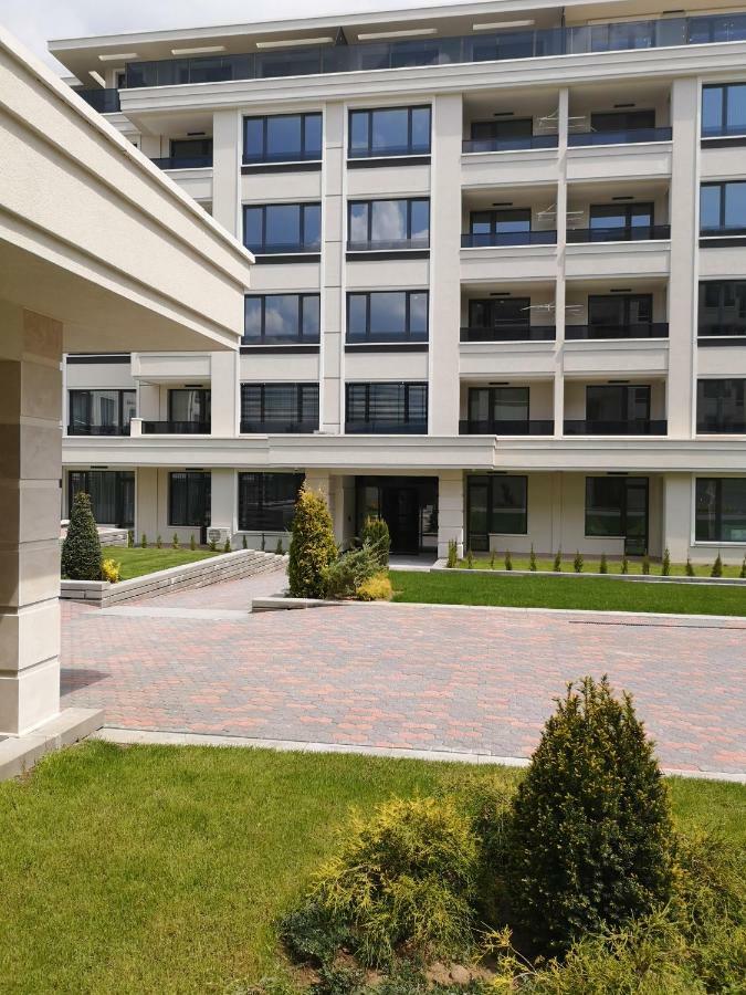 Business And Leisure Apartments In Mladost 2 With Free Garage โซเฟีย ภายนอก รูปภาพ
