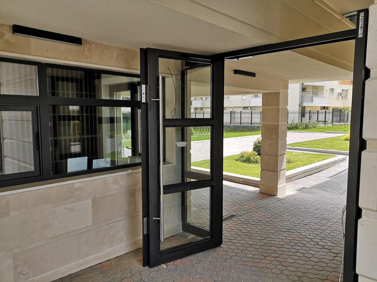 Business And Leisure Apartments In Mladost 2 With Free Garage โซเฟีย ภายนอก รูปภาพ